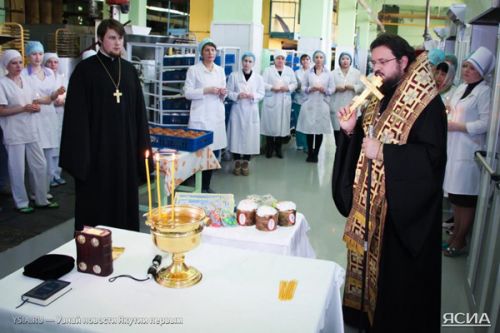 На хлебокомбинате  освятили куличи