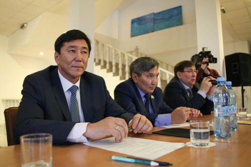 Здравствуйте, я ваш министр!