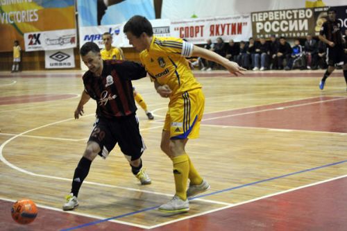 «Алмаз» разорвал «Бумажник»