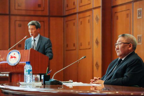 Главам улусов поручили активнее переходить на «цифру»