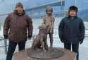 Девочка с собакой