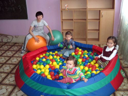 Чтобы Влада улыбнулась, а Артемка вернулся к родителям…