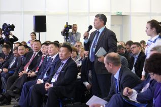 Дмитрий МЕДВЕДЕВ:  «Никаких договорных списков»  Партийное строительство