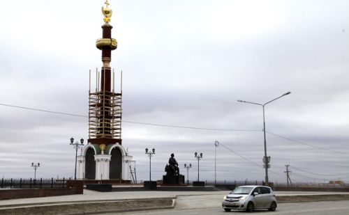 Стелу ремонтируют