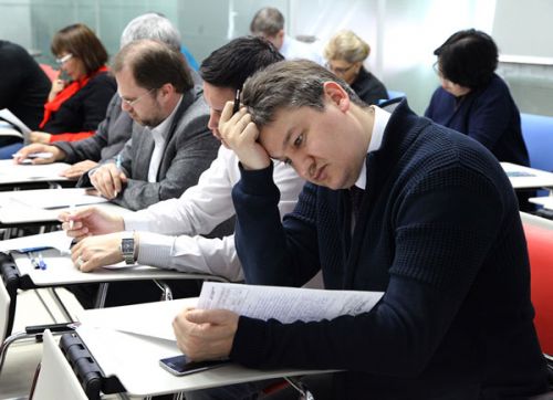 Чиновники будут работать  по индивидуальным планам