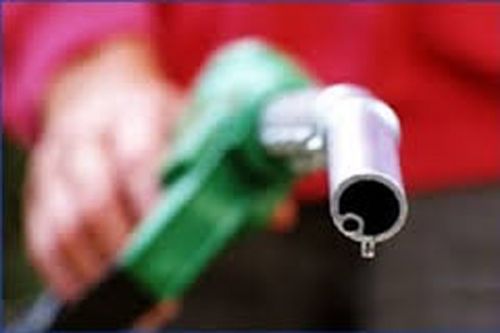 Бензин и нефть в разные стороны