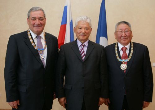 Как это было: от автономии  до конституции