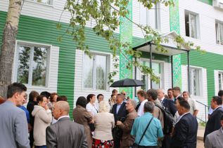 Дорогу Алдан — Ленинский оденут в асфальт