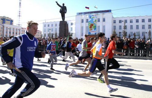 ﻿Первые на первом