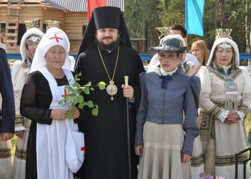 Икона преподобного и памятник сестре милосердия