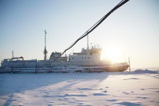 Индигирка пока не отпускает