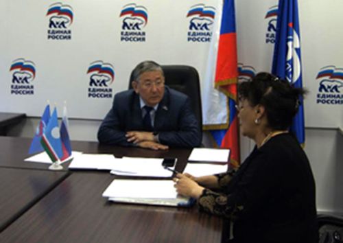 Депутата просят помочь