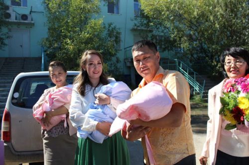 Счастье в кубе. В Якутии родилась первая в этом году тройня