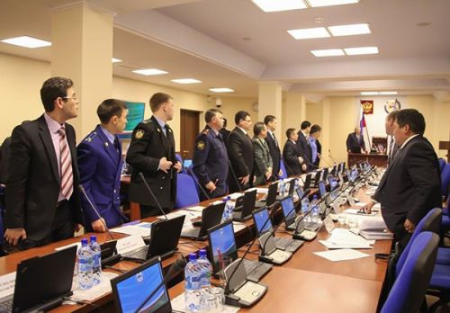 Дружинников намерены поддержать