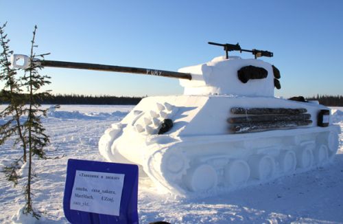 Снежные танки на озере Кутана