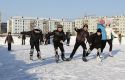 На снежном Зеленом лугу