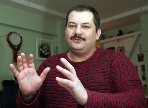 Сергей Лукьяненко:  «Невозможно придумать абсолютно  новый сюжет»