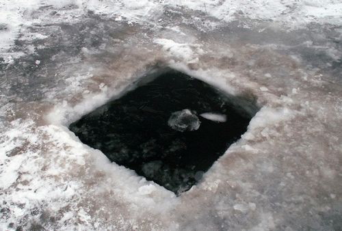 Убийство  на ледовой переправе