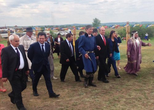 Якутский камзол сделал счастливым мэра Стамбула
