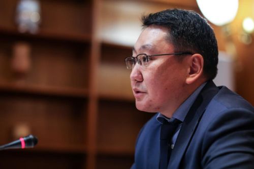 Валерий Максимов уедет в Канаду