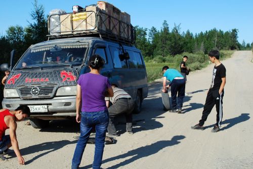 По федеральной дороге —  в пыль и жару