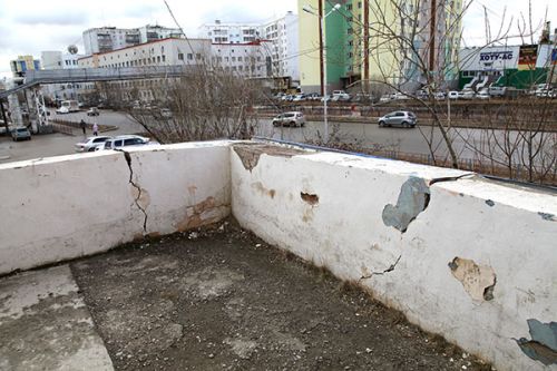 Дворцовое закулисье