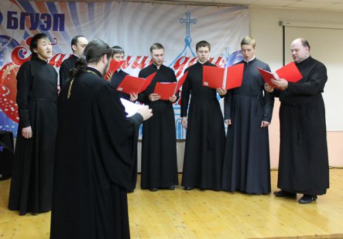 Свеча на окне