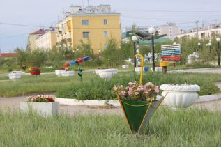 То ли сквер, то ли аллея