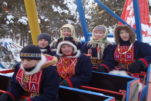 Карусель, карусель начинает сезон!
