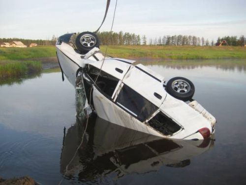 Словно  в воду канули