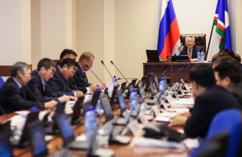 О приватизации «Якутии», медцентрах и коммунистическом контроле